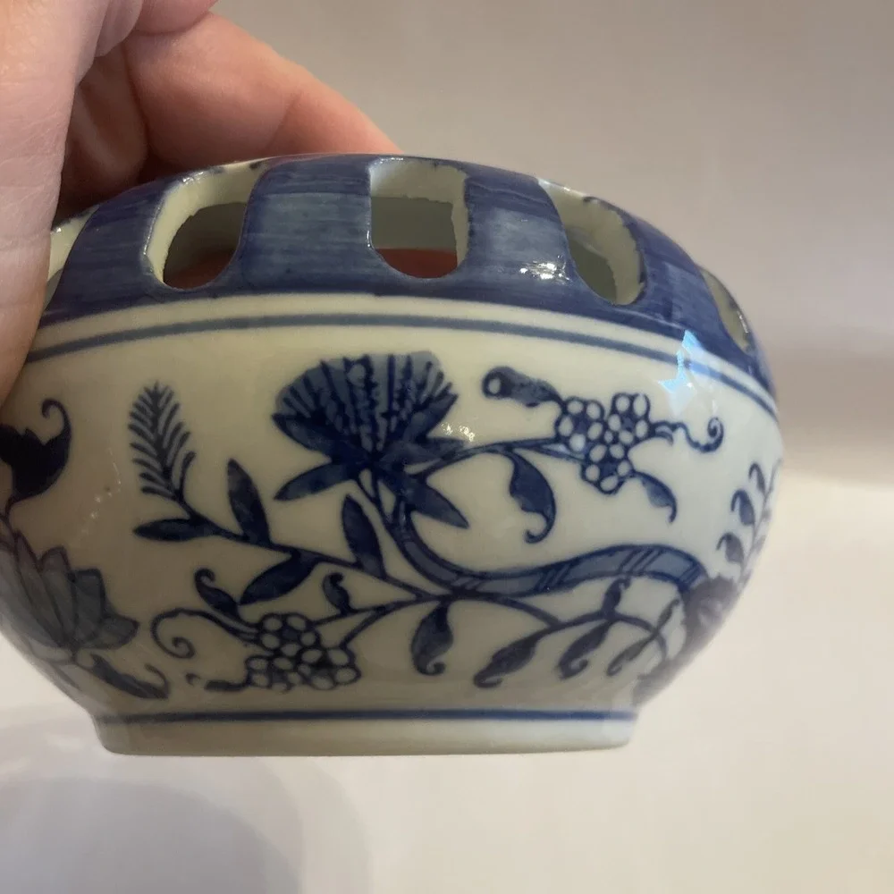 Vintage Japanese 19th Century Potpourri Holder‎